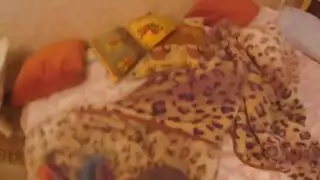 شقراء كبيرة الصدر تُدَق فرجها الرطب بقوة