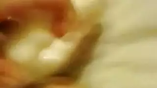 جماع جماعي أمام الكاميرا: زوجة هاوية مقيدة تأخذ عدة رجال