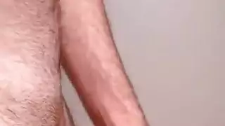 ممثلة ذات صدر كبير تمارس الجنس من أجل الضحك في محاكاة ساخرة إباحية