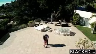 نيك خادمه بي العبايه