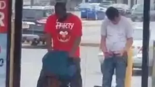 اعتصاب طالبات في الباص