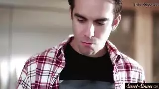 يابانية ذات بزازل كبار