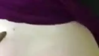 طالبة جامعية ذات مؤخرة كبيرة تتعرض لضرب قوي من جارها الشهواني