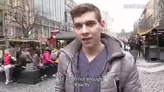 الأخوات الممتلات في رغبات كنيسة محرمة