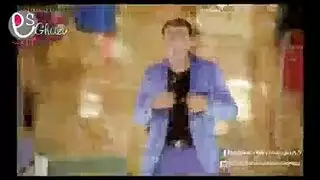 حركات نجمات الإباحية: ركوب شرقي صريح واهتزاز أثداء لبرديس