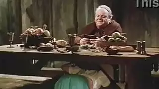 ترضع طفله