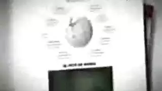 فتاة معدمة تمص وتنيك مقابل سرير