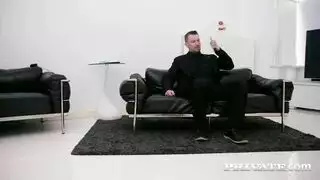 ضارب المفتاح: إيلاج مزدوج مع شاب وفتاة