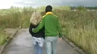 مرت خالي تمص