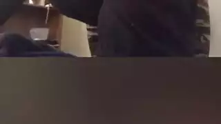 الأندونيسية المتحول جنسيا مدلكة