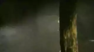 معجبة آفا تمارس الجنس مع نفسها وهي تشاهد شريط أخيها