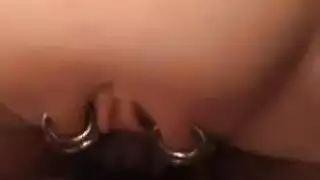 وجهة نظر: التعرض للإساءة من عصابة نساء مثيرة