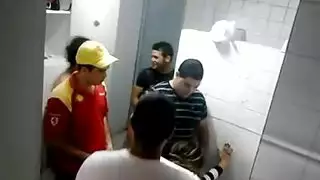 فيديو إباحي لمص قضيب ولحس حلمات