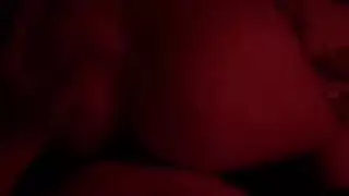 شرج قديم يُفتح بواسطة قضيب سمين صلب إباحي