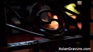 فم وفرج هذه الآسيوية الساخنة يرضيان كل رجل