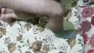 مشهد عربي إكس إكس إكس: زوج يشاهد بينما أصدقائه ينيكون زوجته