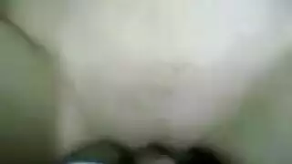 مصرية مثيرة تعرض ثدييها وتتعرض للضرب بقوة