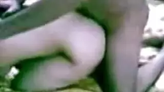 فتحة شرج فتاة أردنية تتمدد في إكس إكس إكس مكثف