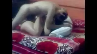 نشوة الكس وهو بيلعب فيه بايده