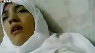تتألم تتناك